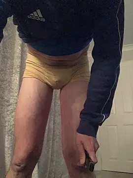 funguy19782 online show from April 21, 2026, 10:38 pm