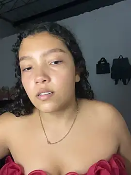 Snapshot of PetiteKattia chatting on January 12, 2026, 12:50 am PetiteKattia online show from January 12, 2026, 12:50 am