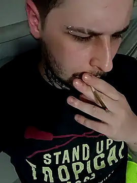 br costa online show from November 13, 2025, 1:31 am