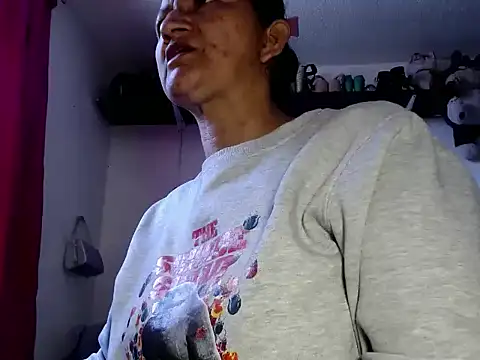 Tiff Dirty69 online show from February 13, 2026, 3:34 pm