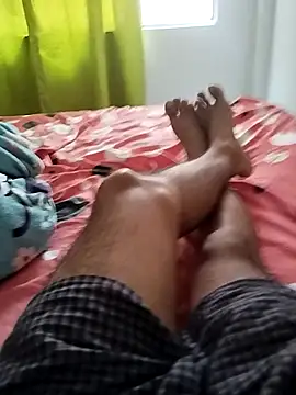 Snapshot of Chris____Col chatting on November 21, 2025, 4:28 pm Chris Col online show from November 21, 2025, 4:28 pm