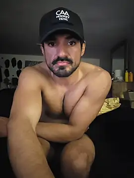 piggylatino online show from March 18, 2026, 10:10 pm