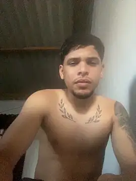 Snapshot of Purry_14 chatting on November 17, 2025, 8:57 pm Purry 14 online show from November 17, 2025, 8:57 pm