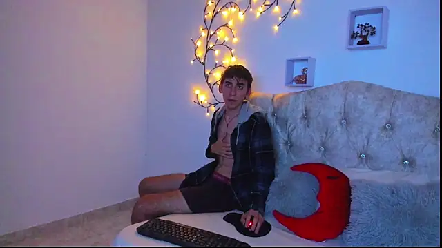 TerryGrace online show from November 17, 2025, 7:40 pm