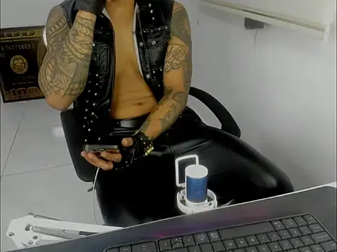 master leather online show from March 21, 2026, 12:34 am