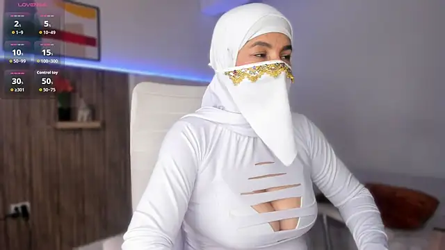 Hannaa Dolly online show from November 30, 2025, 3:51 am