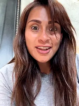 Snapshot of valeria_absurdah chatting on December 1, 2025, 8:42 pm valeria absurdah online show from December 1, 2025, 8:42 pm