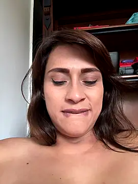 valeria absurdah online show from December 13, 2025, 8:04 pm