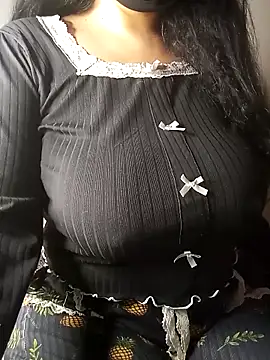 Snapshot of Sara90wa chatting on February 6, 2026, 10:39 pm Sara90wa online show from February 6, 2026, 10:39 pm