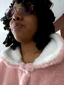 Snapshot of nymphy_ chatting on November 13, 2025, 6:12 pm nymphy online show from November 13, 2025, 6:12 pm