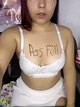 Snapshot of Girl_Nasty_Dirty chatting on November 30, 2025, 4:13 am Girl Nasty Dirty online show from November 30, 2025, 4:13 am