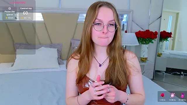 MadisonSmitt online show from April 19, 2026, 5:08 am