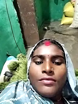 Big Lovexx online show from November 21, 2025, 3:44 pm