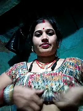 Hot kamla online show from November 19, 2025, 1:33 pm