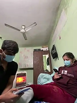 Cute hotzara online show from January 8, 2026, 5:13 am