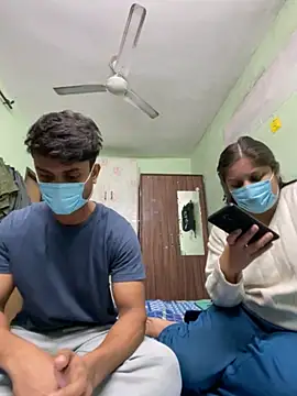 Cute hotzara online show from November 18, 2025, 4:38 am