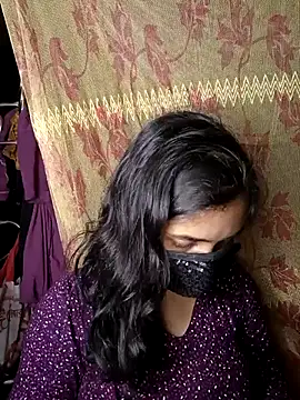 Jhunaki007 online show from November 12, 2025, 6:56 pm