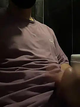 Snapshot of asianpublicboy chatting on November 12, 2025, 9:35 am asianpublicboy online show from November 12, 2025, 9:35 am