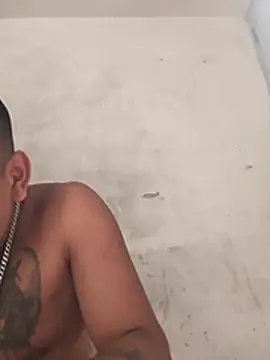 Solo privado online show from April 3, 2026, 8:15 pm