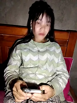 gugu0022 online show from March 8, 2026, 2:09 pm