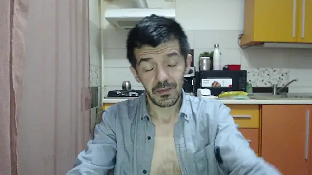 Snapshot of Dale_E chatting on December 20, 2025, 4:48 am Dale E online show from December 20, 2025, 4:48 am