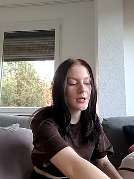 Snapshot of Lilly_hase chatting on November 18, 2025, 8:50 am Lilly hase online show from November 18, 2025, 8:50 am