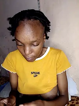 Beverlygurlx6 online show from March 3, 2026, 7:26 am