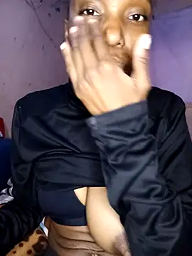 Beverlygurlx6 online show from March 23, 2026, 7:41 am