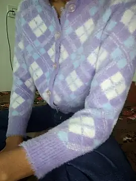 Vanshika sharma12 online show from December 18, 2025, 3:49 pm