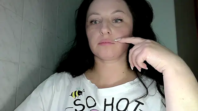 MelinaAx online show from April 4, 2026, 7:20 pm