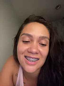 carolsapequinha online show from February 6, 2026, 11:17 am