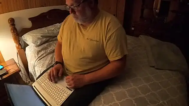 Snapshot of Joshc405 chatting on June 16, 2026, 3:17 am Joshc405 online show from June 16, 2026, 3:17 am