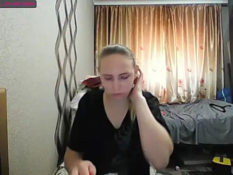 JenniDeep online show from November 29, 2025, 4:12 am