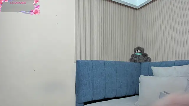 Dulce emi online show from December 20, 2025, 12:08 pm