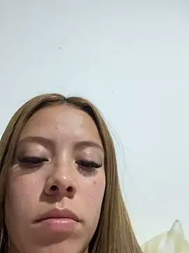 Abbiejohnson online show from June 6, 2026, 4:07 am