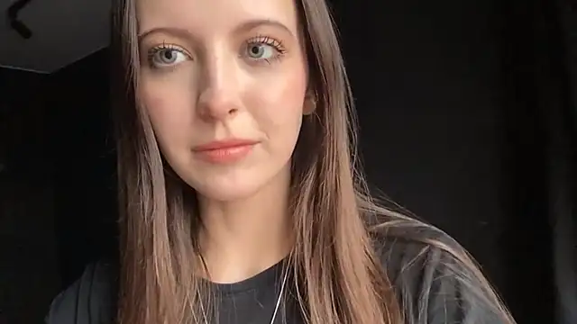 Snapshot of BarredHelenium chatting on November 14, 2025, 11:14 am BarredHelenium online show from November 14, 2025, 11:14 am