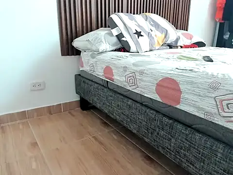 caroline 47 online show from March 26, 2026, 8:29 pm