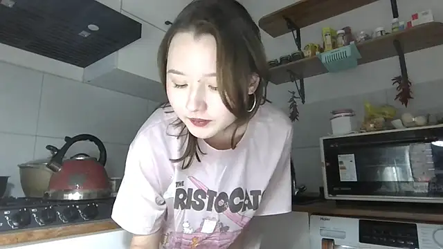 Snapshot of DeenaCaho chatting on November 20, 2025, 3:45 pm DeenaCaho online show from November 20, 2025, 3:45 pm