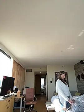 Snapshot of miatate chatting on February 6, 2026, 5:20 pm miatate online show from February 6, 2026, 5:20 pm