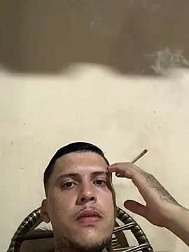 Snapshot of Ryanzl017 chatting on November 13, 2025, 10:02 pm Ryanzl017 online show from November 13, 2025, 10:02 pm