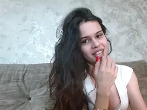 ValentynaBianchi online show from November 26, 2025, 9:15 pm