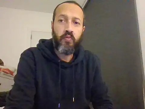 Snapshot of Torvison27 chatting on November 22, 2025, 2:21 am Torvison27 online show from November 22, 2025, 2:21 am