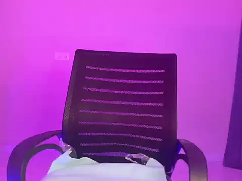 Snapshot of Saira_Hotty chatting on November 28, 2025, 2:39 pm Saira Hotty online show from November 28, 2025, 2:39 pm