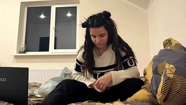 Snapshot of ArielleLeitao chatting on November 14, 2025, 3:05 pm ArielleLeitao online show from November 14, 2025, 3:05 pm