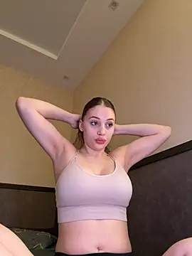 Snapshot of EmersonBennett chatting on February 13, 2026, 9:31 am EmersonBennett online show from February 13, 2026, 9:31 am