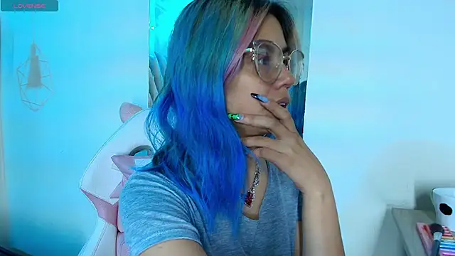 tsuky nekoo online show from November 23, 2025, 2:10 am