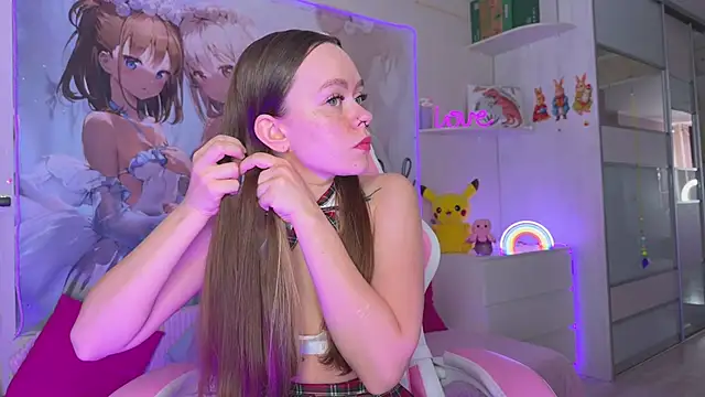 CheekySashaCharm online show from April 7, 2026, 5:42 am