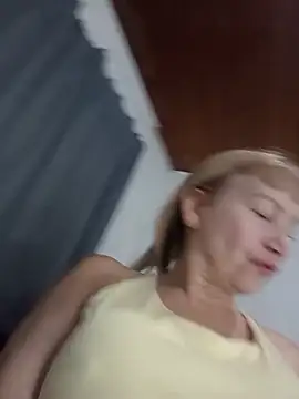Snapshot of SexyMilf1211 chatting on July 26, 2026, 4:14 pm SexyMilf1211 online show from July 26, 2026, 4:14 pm