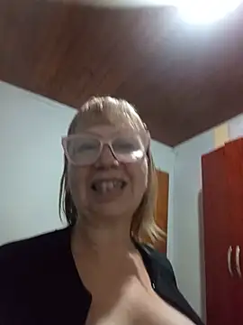 Snapshot of SexyMilf1211 chatting on August 4, 2026, 11:48 am SexyMilf1211 online show from August 4, 2026, 11:48 am