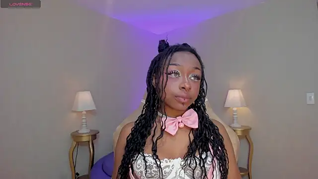 Midnight Bluee online show from January 6, 2026, 8:13 pm